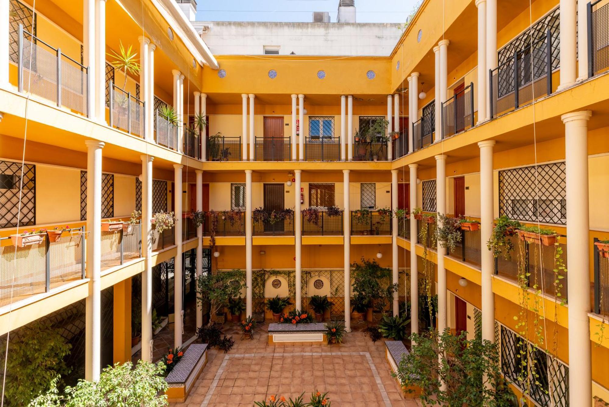 San Vicente-Museo Apartamento Seville Luaran gambar