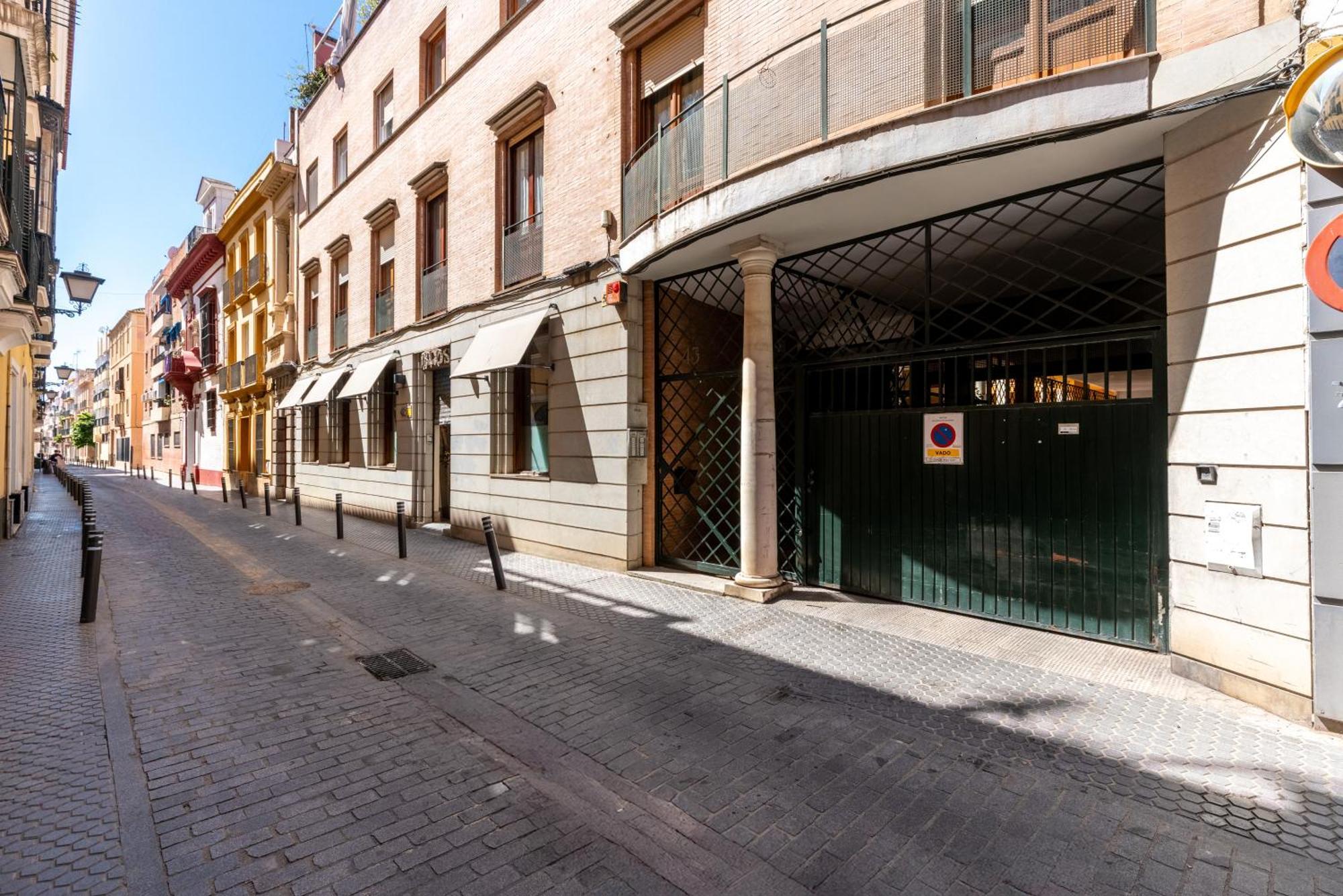 San Vicente-Museo Apartamento Seville Luaran gambar